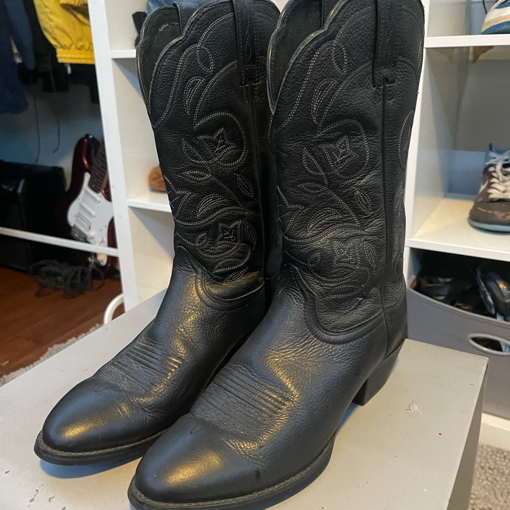 Ariat cowboy boots
